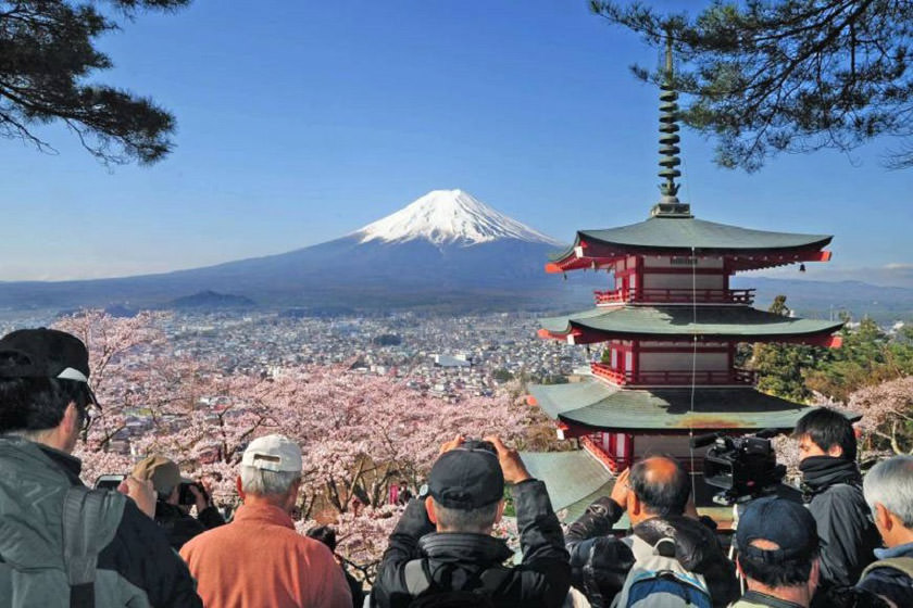 گردشگری به کمک اقتصاد ژاپن آمده است