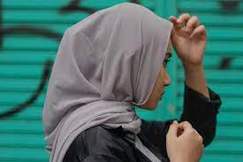تبلیغ حجاب در میان گردشگران اروپایی جام جهانی / ویدیو