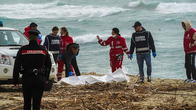 قایق پناهجویان در آب‌های ایتالیا غرق شد