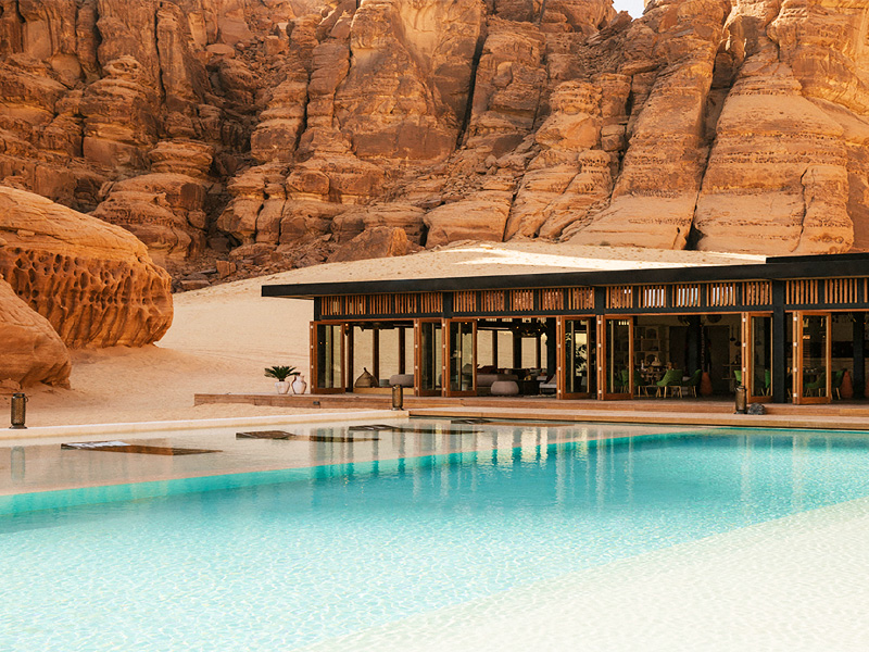خاص ترین هتل در دل کویر خاورمیانه