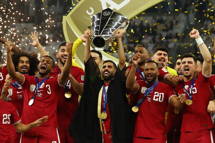 پاداش هنگفت امیر قطر به بازیکنان تیم ملی این کشور بابت قهرمان در جام ملت‌های آسیا