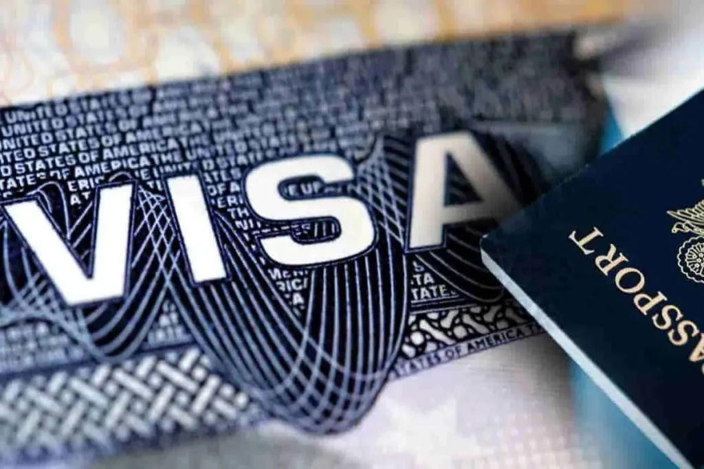گردشگران قطری می‌توانند بدون ویزا به ایران سفر کنند