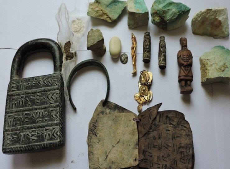 کشف ۱۳ قلم اشیاء تاریخی مربوط به دوران مادها و ماناها در دیواندره