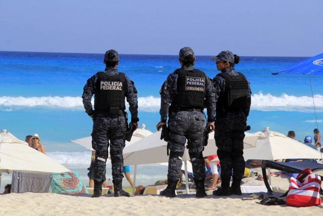 تهدید صنعت گردشگری مکزیک از سوی فروشندگان مواد مخدر