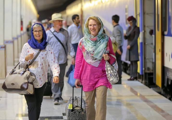 آمارهای ورود گردشگران خارجی به ایران از ابتدای سال ۱۴۰۰ اعلام شد