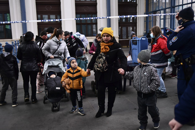 آوارگی هزاران تبعه روسیه در فرودگاه های اروپایی
