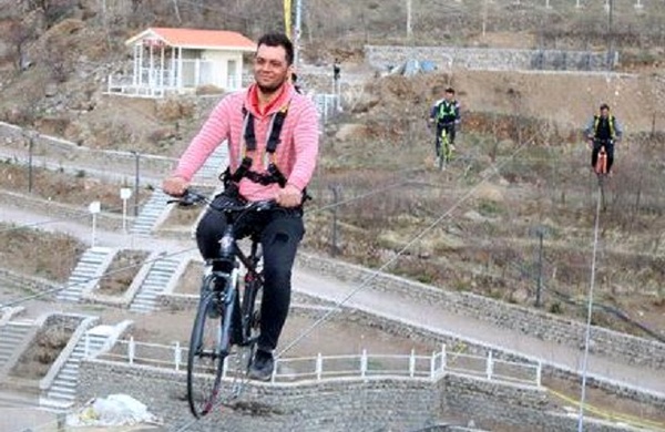 نخستین دوچرخه هوایی کشور در استان اردبیل راه اندازی شد