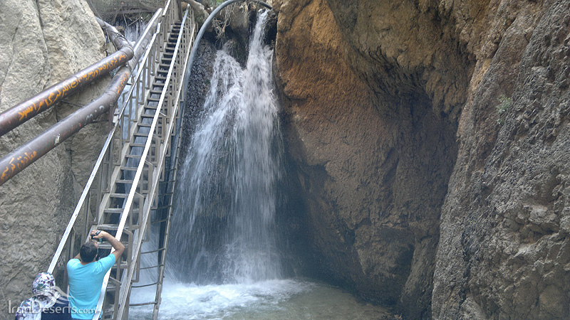 مطالبات گردشگران آبشار یاسوج از شهردار
