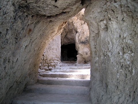 ثبت ملی غار محل سکونت «عزیز غارنشین» در گیلان
