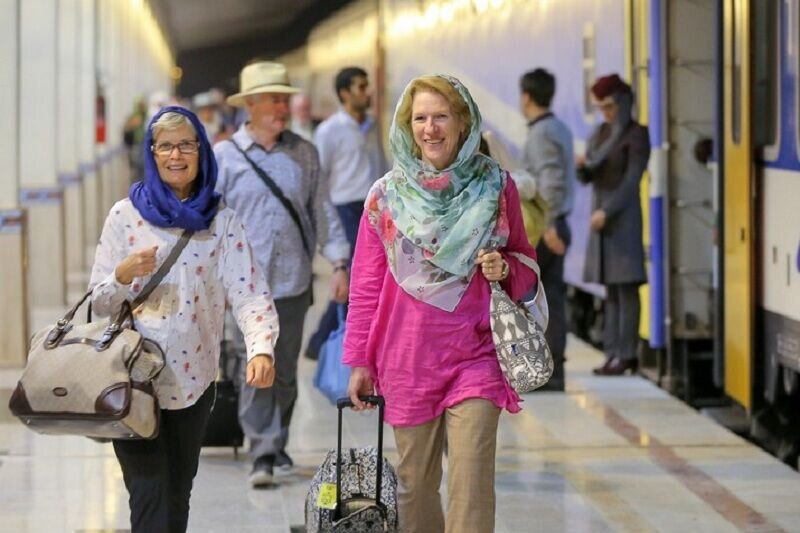 وضعیت گردشگران اسپانیایی در ناآرامی های ایران/فیلم