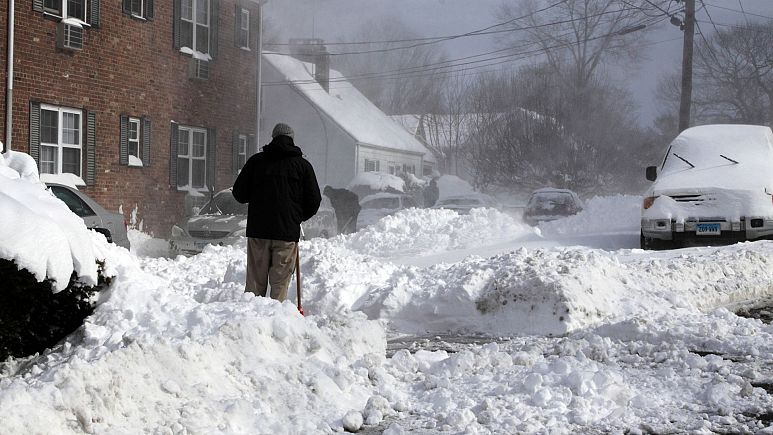 صدها هزار نفر درگیر طوفان‌های شدید زمستانی در آمریکا شدند