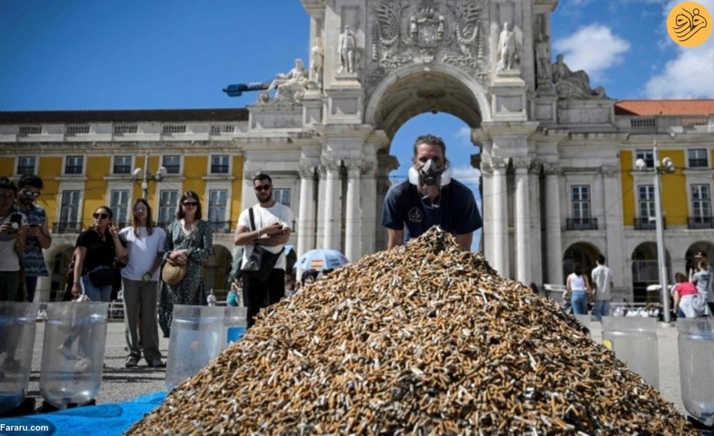 فعالان محیط زیست در اقدامی نمادین ۶۵۰ هزار ته سیگار را در پایتخت پرتقال انباشته کردند