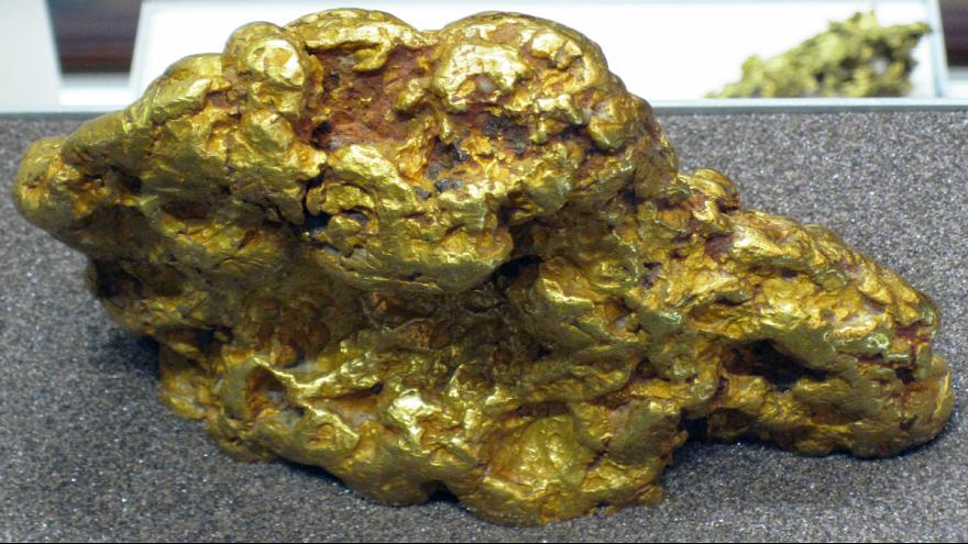 جوینده آماتور استرالیایی یک قطعه طلای بزرگ کشف کرد