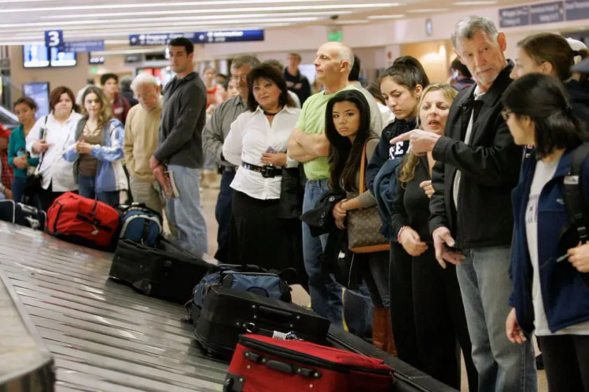 چند روش ساده برای پیدا کردن چمدان گم شده در فرودگاه