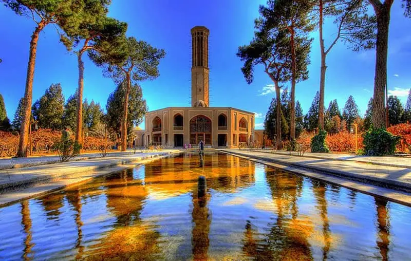 آشنایی با بزرگترین بادگیر جهان در باغ دولت آباد یزد
