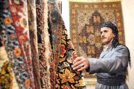 برگزاری جشنواره صنایع دستی بانوان در سقز