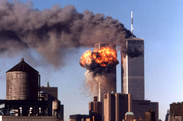 عکسی شوکه‌کننده از حادثه ۱۱ سپتامبر!