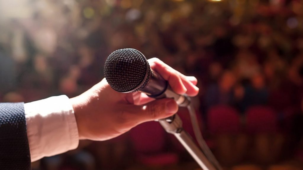 رکورددارِ طولانی ترین سخنرانی جهان را بشناسید!