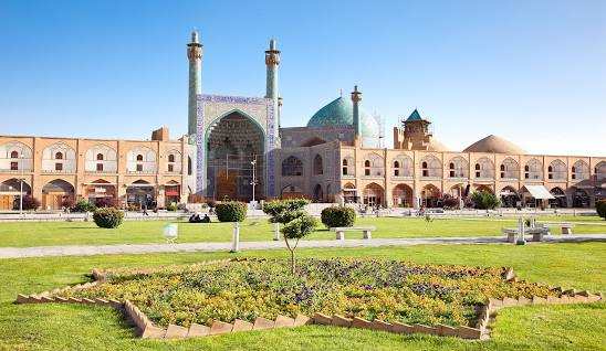 تنها راه رونق اقتصادی اصفهان توسعه گردشگری و اقتصاد دانش بنیان است