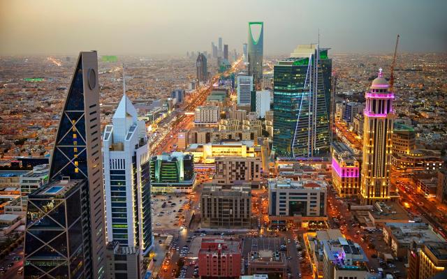 عربستان چقدر به رویا های بلندپروازانه خود نزدیک شده است؟