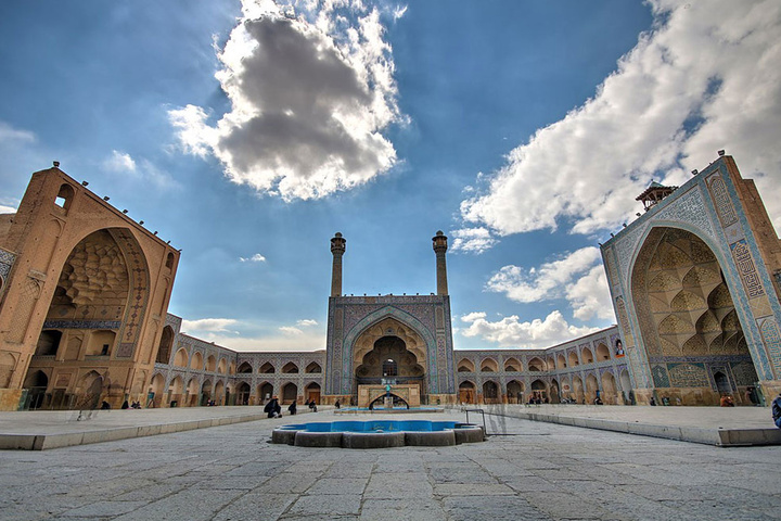به زودی اصفهان بزرگترین مقصد گردشگران خارجی خواهد شد
