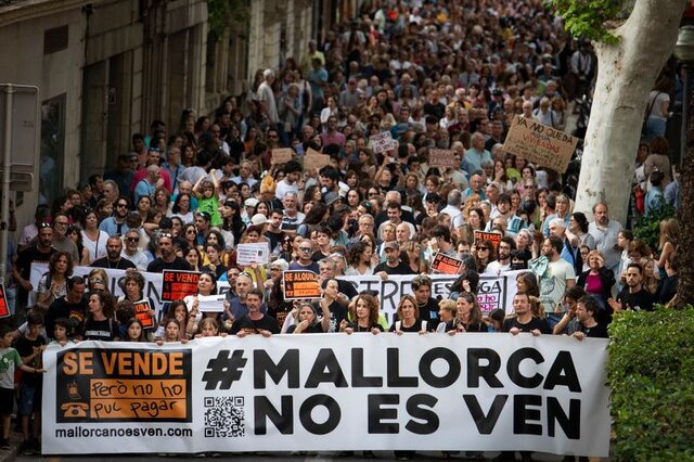 خشم مردم اسپانیا از گردشگران خارجی
