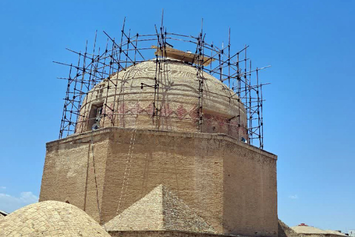 مسجد جامع تاریخی گلپایگان مرمت می‌شود